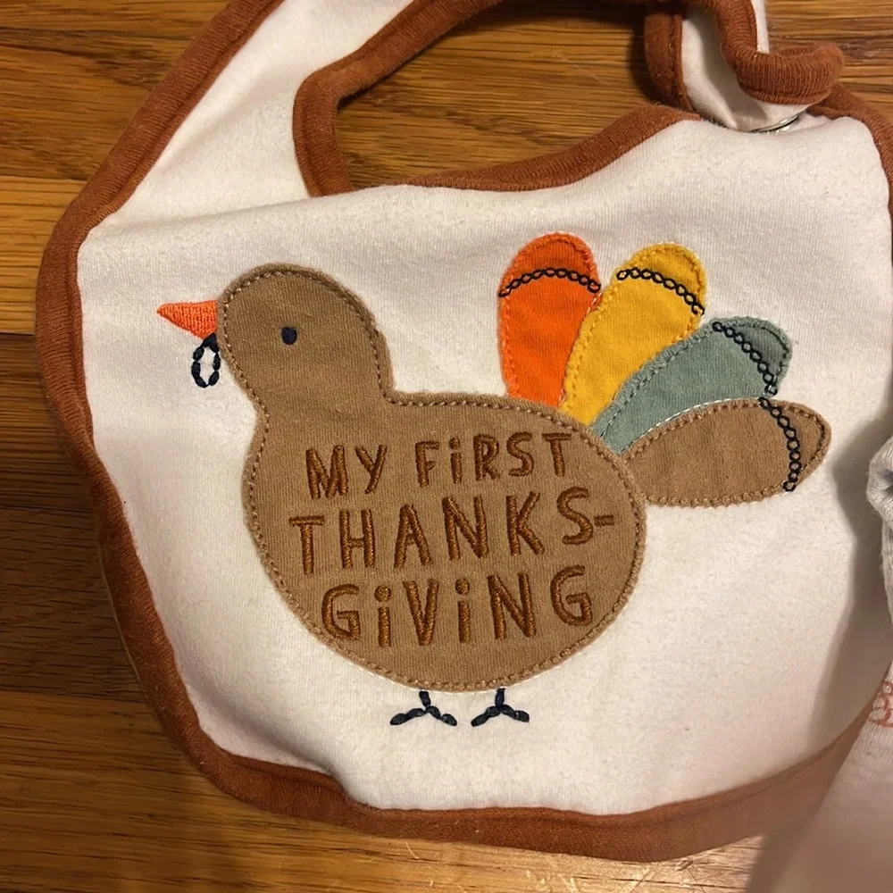 CARTERS - EUC 6 month thanksgiving outfit